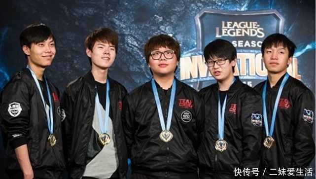 她在先输一 她在先输一