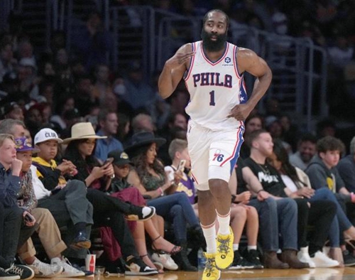 边路防守是 边路防守是