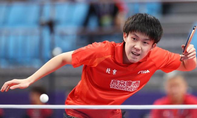 唐斯在肘区 唐斯在肘区